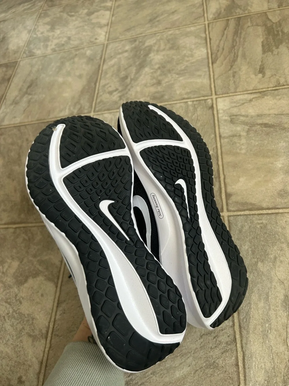 Nike Black Runners - Picture 3 of 4